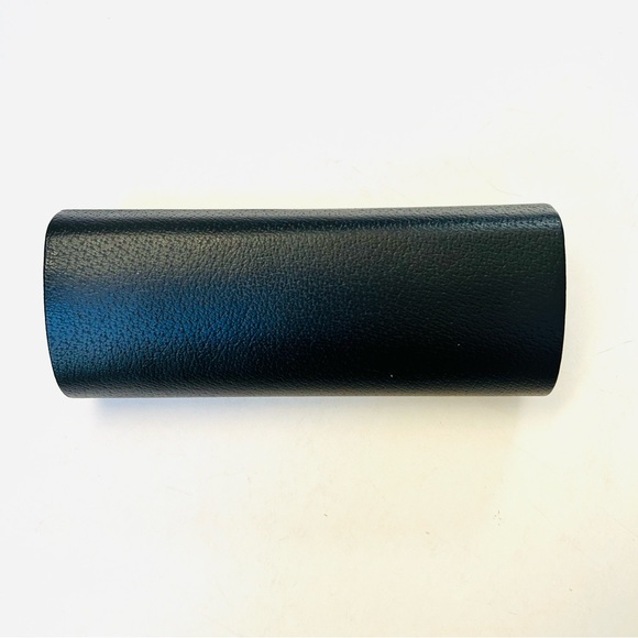 Burberry Glasses Case Never Used. Perfect Condition - Picture 2 of 5